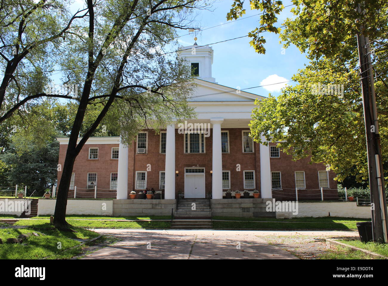 Terzo County Courthouse, costruito nel 1837 nella storica Richmondtown, Staten Island, New York Foto Stock
