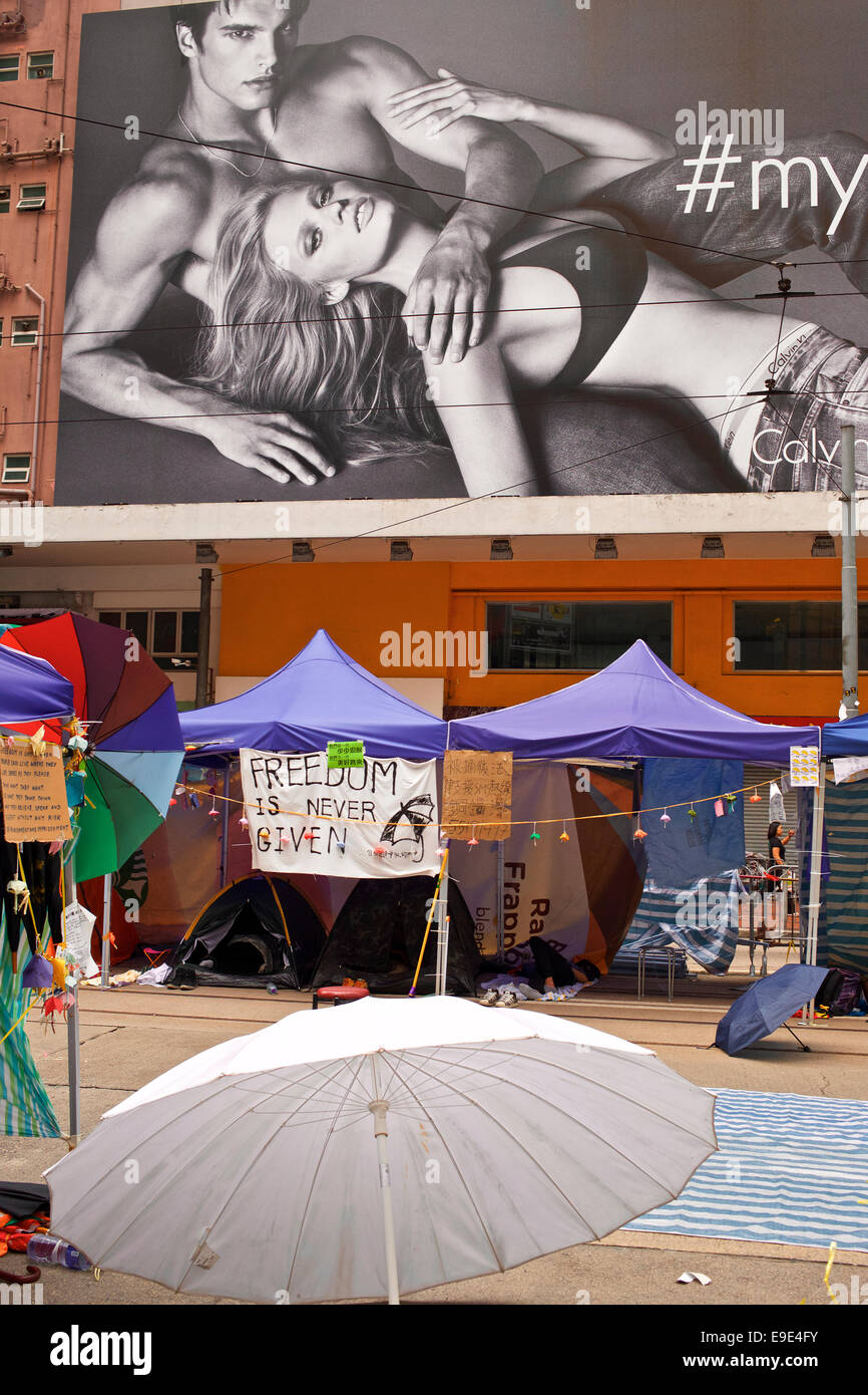 Studente Pro-Democracy Camp. Hennessy Road, la Causeway Bay di Hong Kong. Il 25 ottobre 2014. Foto Stock