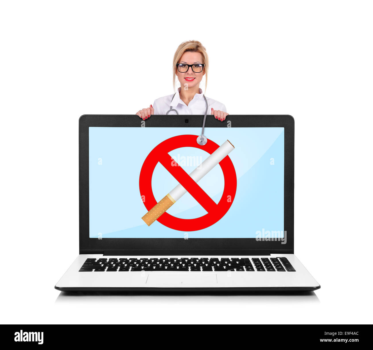 Giovani donne medico con laptop e con nessuna icona di fumare Foto Stock