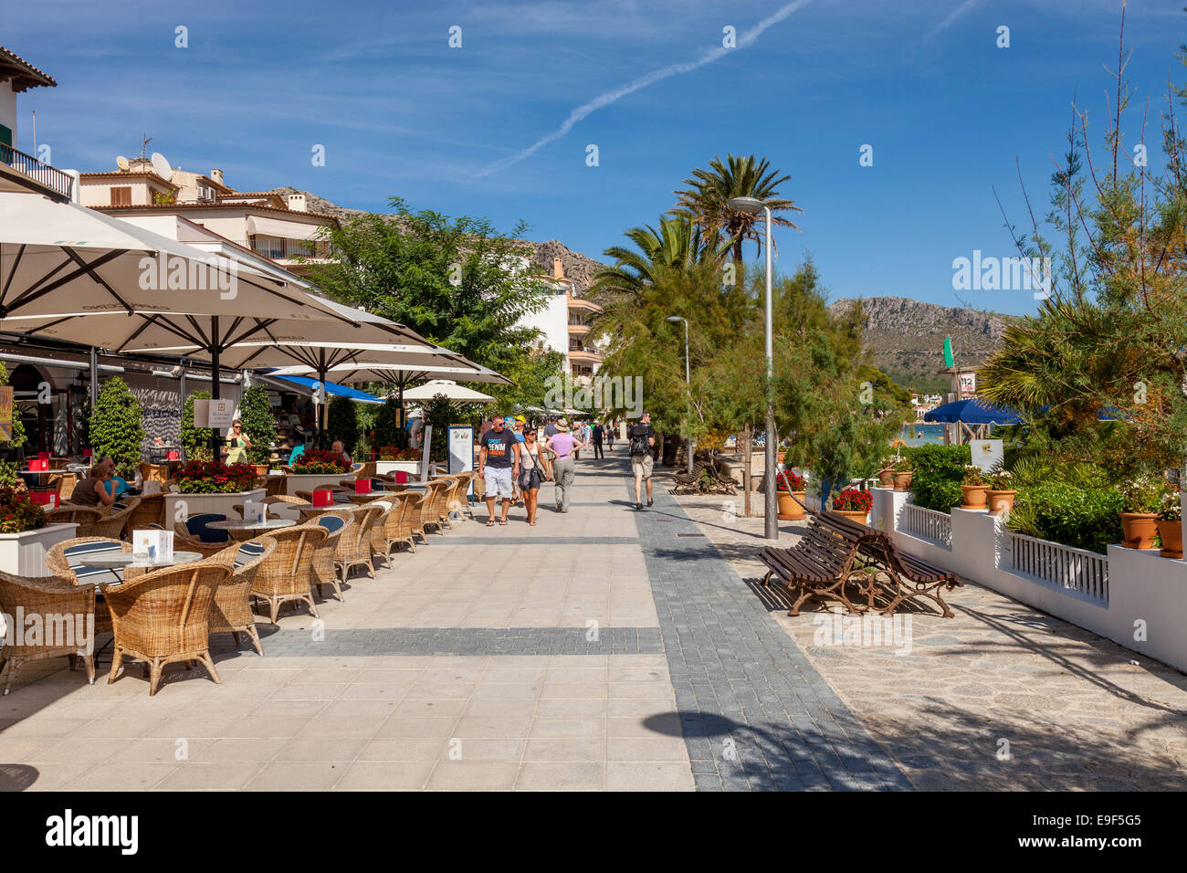 Lungomare Bar/ristoranti, Puerto de Pollensa, Mallorca - Spagna Foto Stock