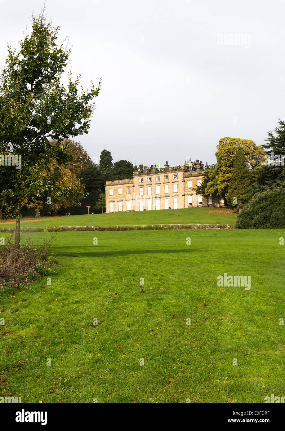 La bella sala Cannon ex dimora signorile e parco vicino Cawthorne Barnsley South Yorkshire England Regno Unito Regno Unito Foto Stock