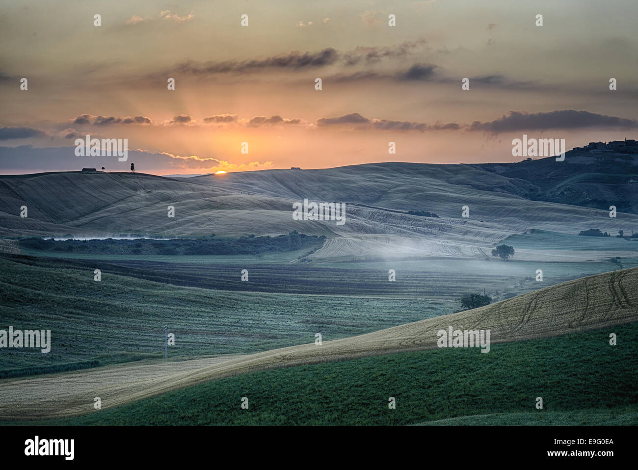 Alba sulle Crete Senesi Foto Stock