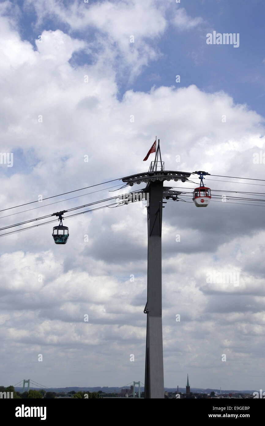 La linea aerea passeggeri a Colonia, Germania Foto Stock