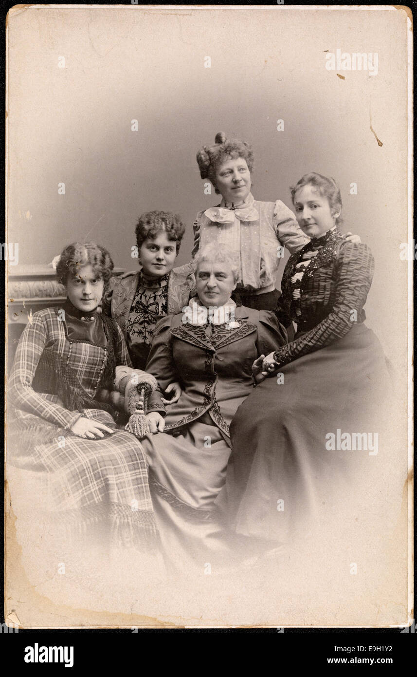 Av Gruppebilde Dagny Sautreau, Bergliot Ibsen, Karoline Bjørnson, Gina Oselio og Elsbeth Bjørnson, ca 1900 Foto Stock