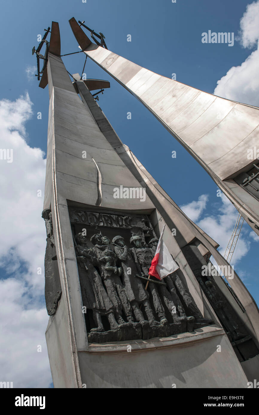 Solidarność Monumento ai Caduti i lavoratori del cantiere di 1970, Gdansk, voivodato di Pomerania, Polonia Foto Stock