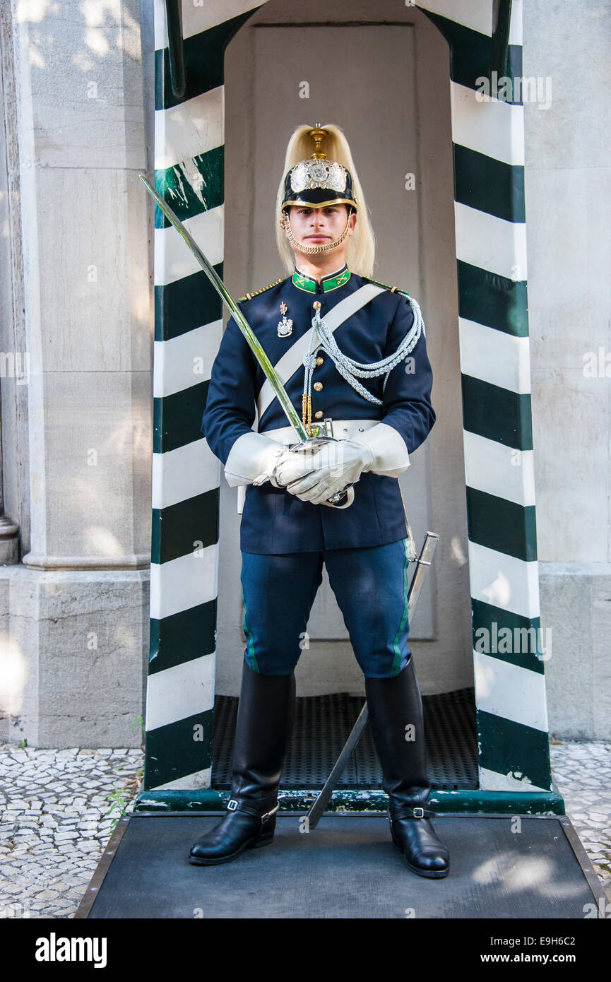 Guardsman, Guarda Nacional Republicana, Lisbona, distretto di Lisbona, Portogallo Foto Stock