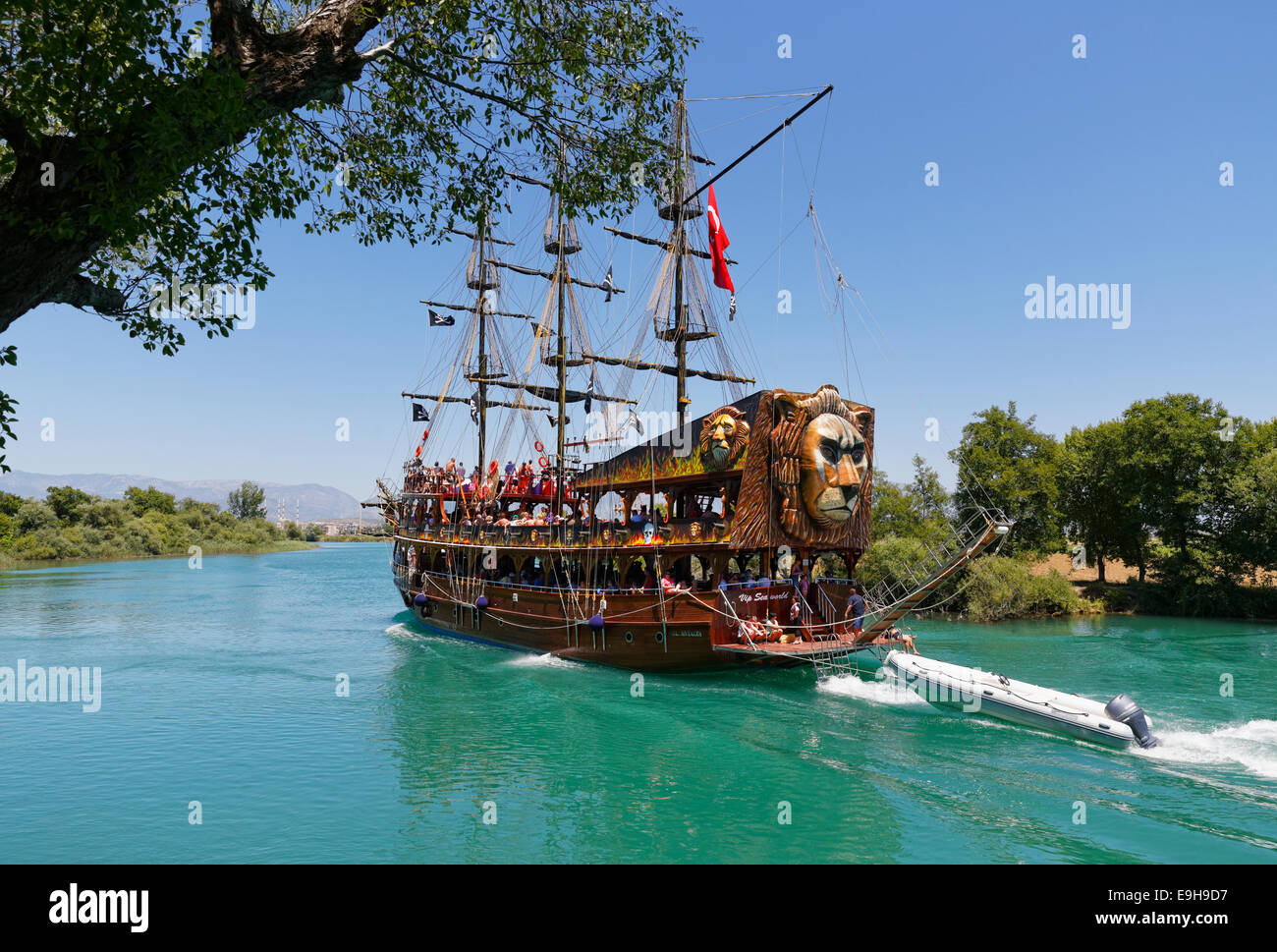 Escursione in barca sul fiume Manavgat, vicino a Manavgat, Provincia di Antalya, Turchia Foto Stock