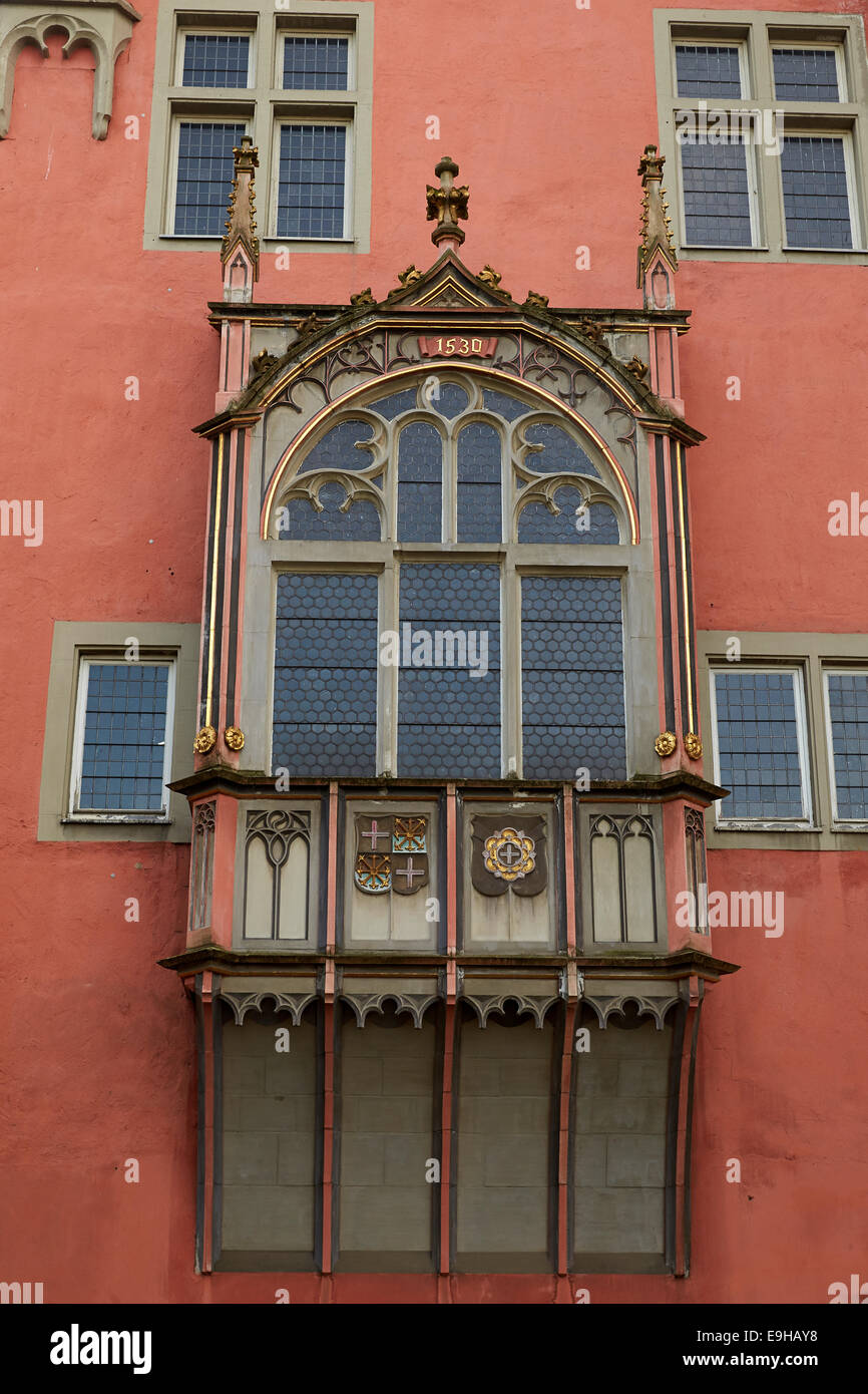 Decorativa gotica bay window al Schoeffenhaus edificio nel centro storico, Coblenza, Renania-Palatinato, Germania Foto Stock
