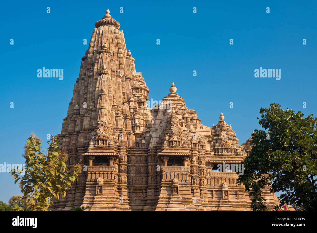 Tempio indù, Kandariya Mahadeva Temple, Gruppo occidentale, Khajuraho Gruppo di Monumenti Patrimonio dell'Umanità UNESCO, Khajuraho Foto Stock