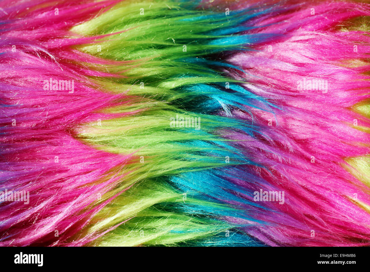 Colorate in fibra di nylon o con fodera in pelliccia sintetica sullo sfondo Foto Stock