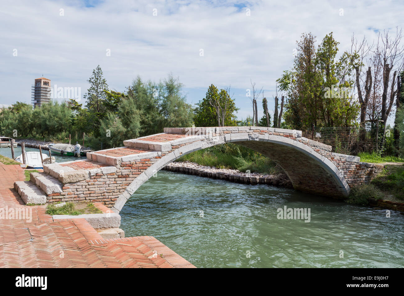 Vista del Ponte del Diavolo a Torcello, Venezia Foto Stock