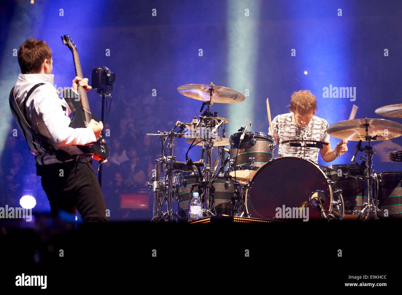 Il batterista, Dom Howard dei Muse Foto Stock