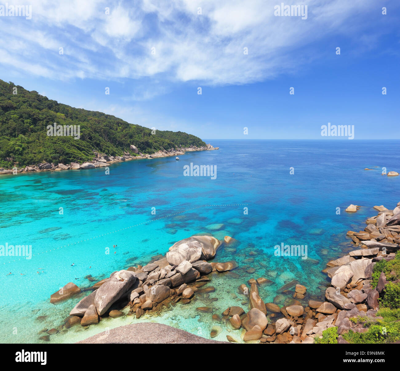 In corrispondenza del fondo della baia sono visibili il corallo Foto Stock