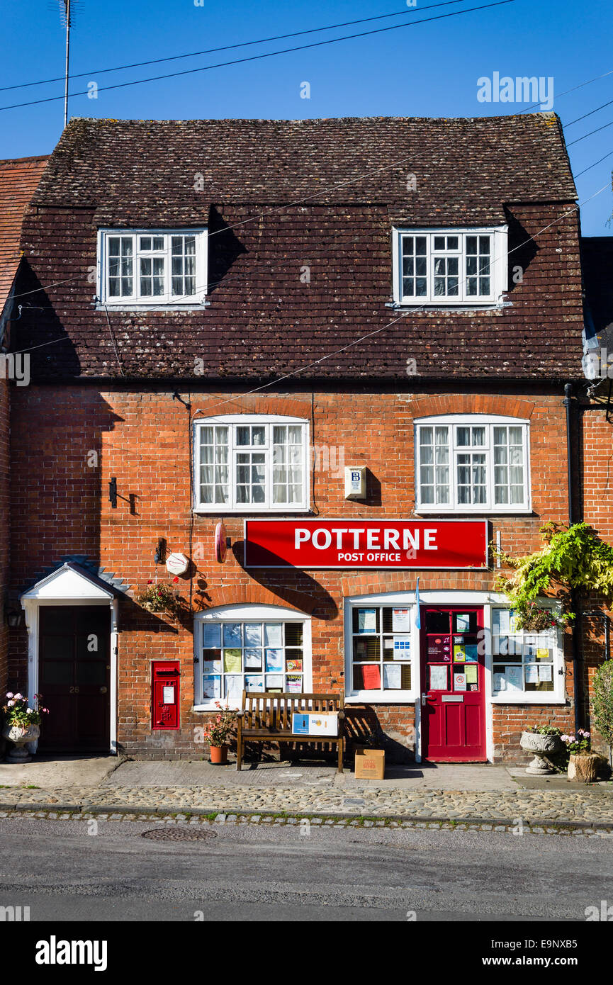 Potterne Post Office nel WILTSHIRE REGNO UNITO Foto Stock