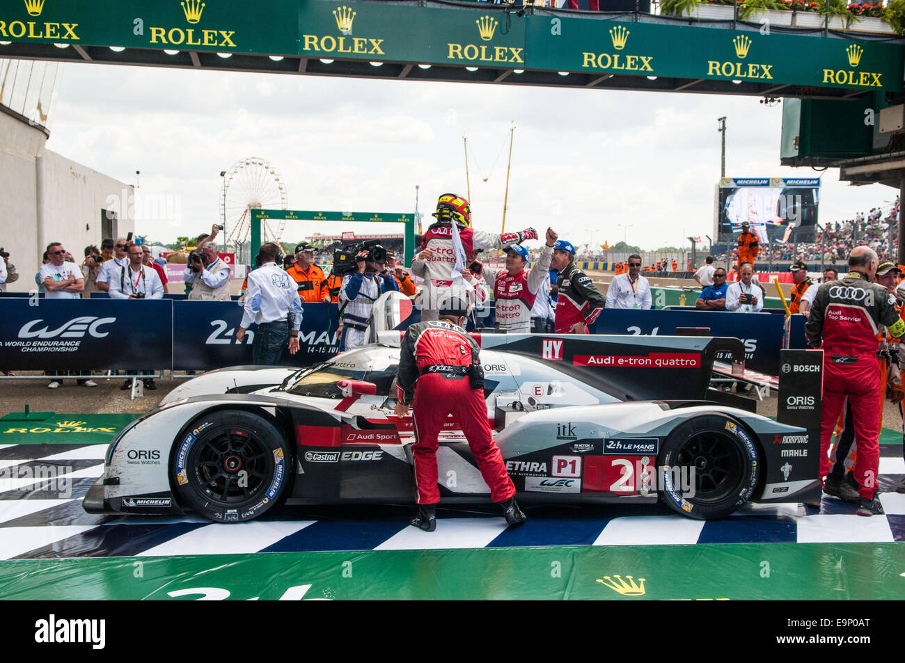 Le Mans, Francia. Il 24 giugno 2014. 24 Ore di Le Mans Endurance race. Marcel Fassler - Benoit Treluyer - Andre Lotterer © Azione Sport Plus/Alamy Live News Foto Stock Le Mans, Francia. Il 24 giugno 2014. 24 Ore di Le Mans Endurance race. Marcel Fassler - Benoit Treluyer - Andre Lotterer © Azione Sport Plus/Alamy Live News Foto Stock