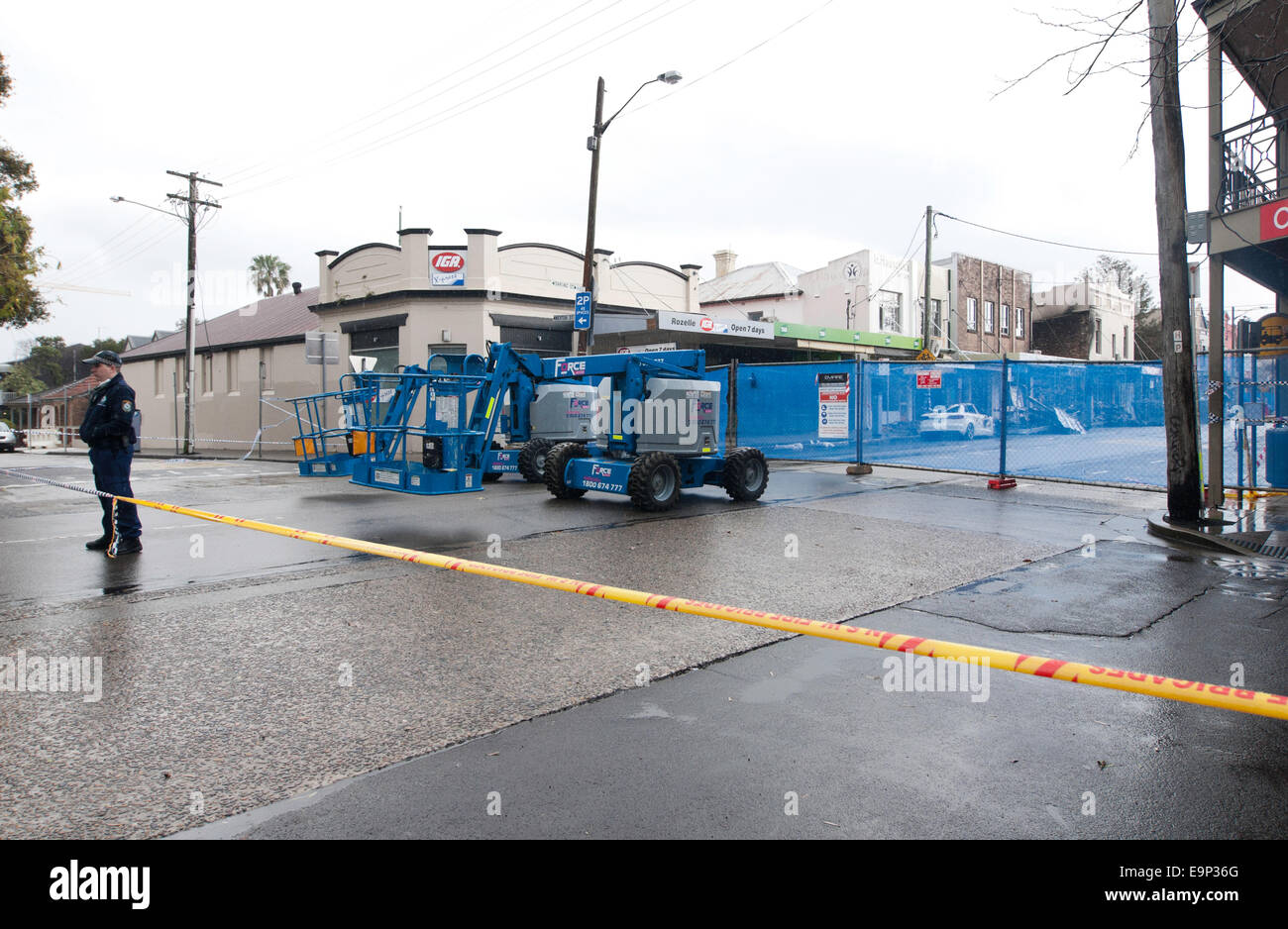 La chiusura di Darling Street, Rozelle, poco dopo il negozio di fatale esplosione che ha provocato la morte di tre persone. Foto Stock