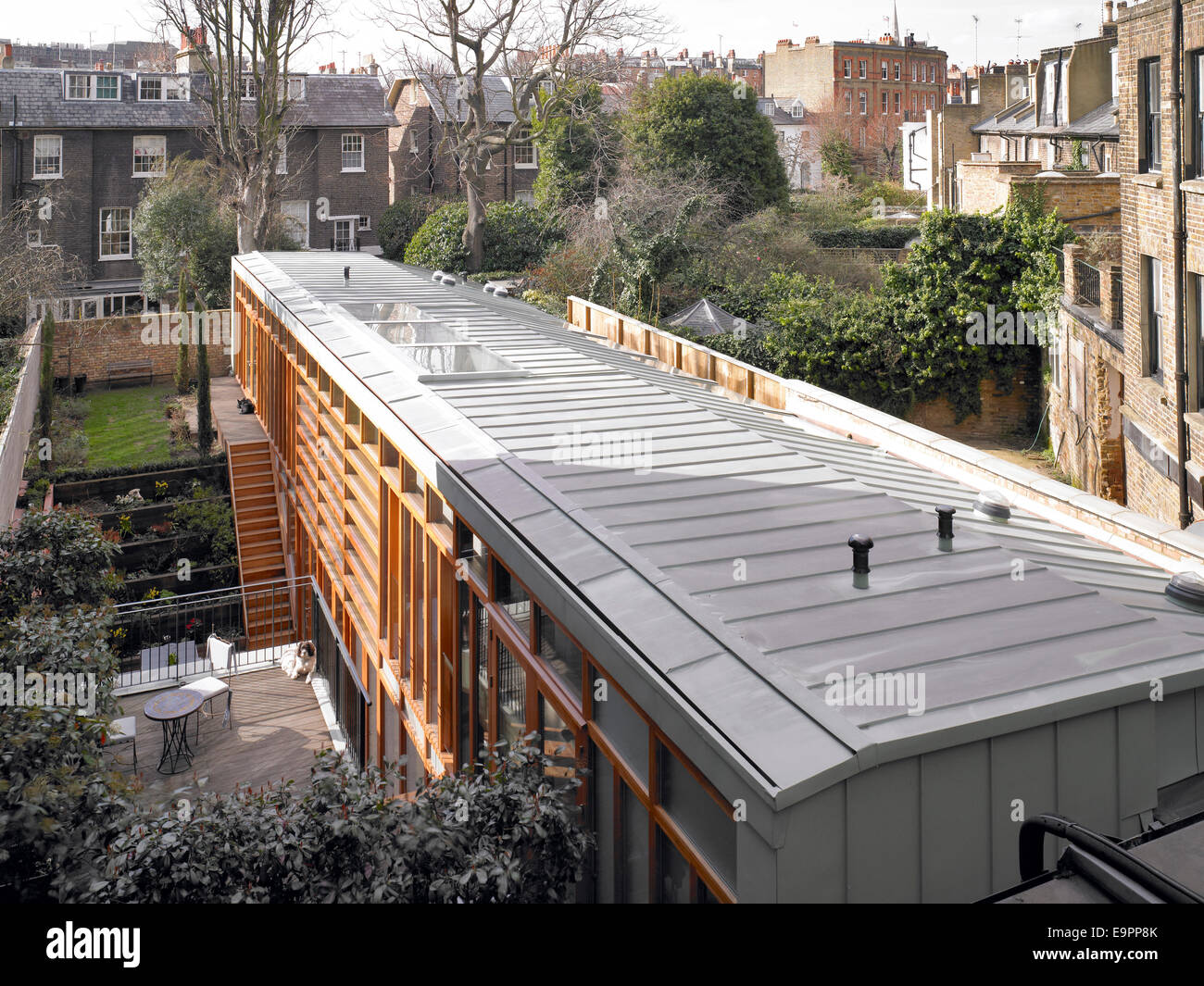 Vista in elevazione della casa giardino progettato da Studio Bednskari a South Kensington, Londra, Regno Unito. Foto Stock