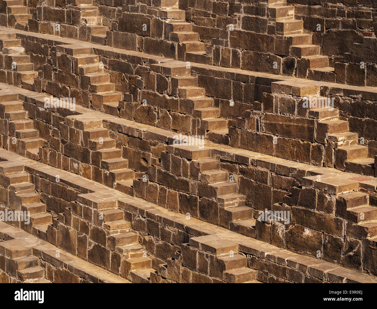 Chand Baori Stepwell nel villaggio di Abhaneri vicino a Jaipur, Rajasthan, India. Foto Stock