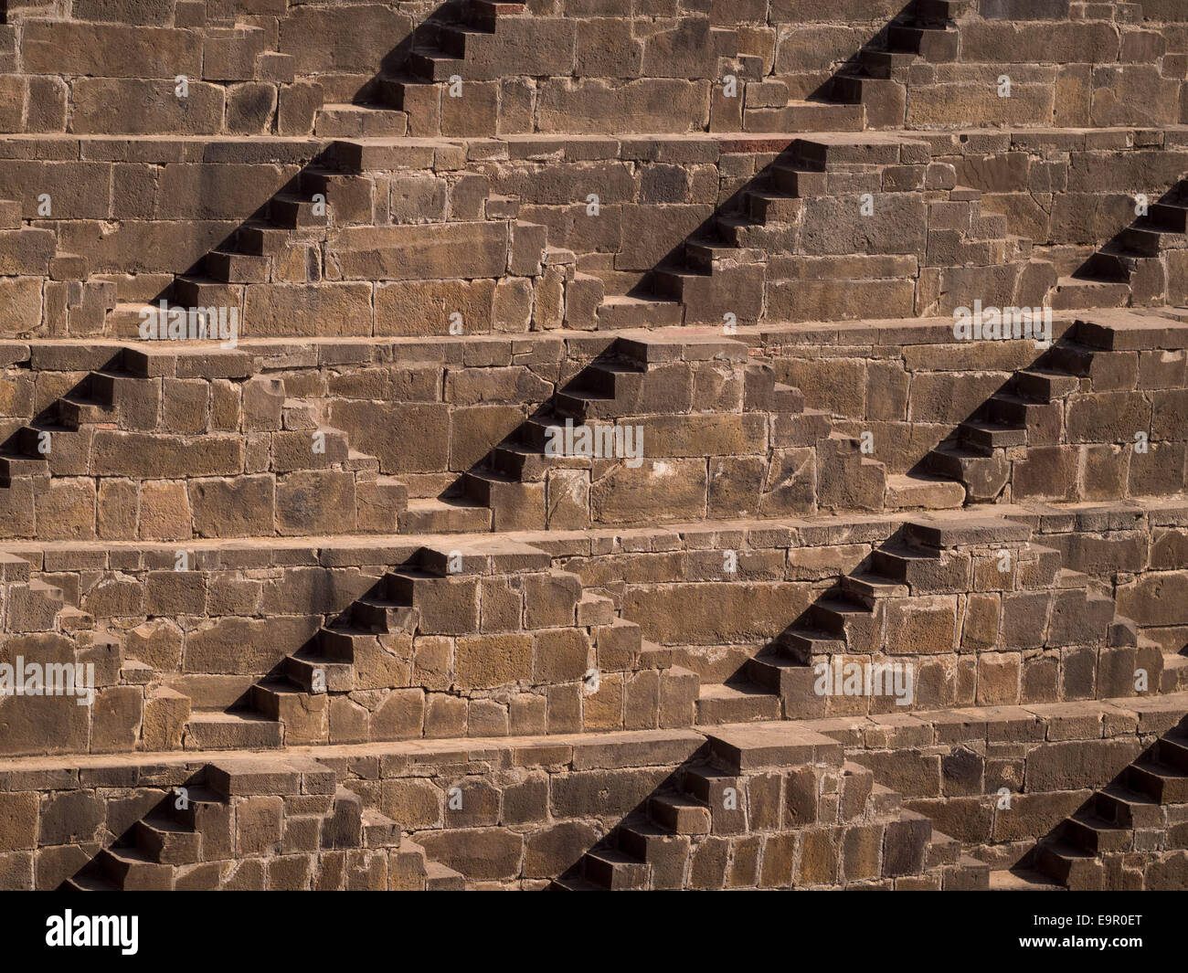 Chand Baori Stepwell nel villaggio di Abhaneri vicino a Jaipur, Rajasthan, India. Foto Stock