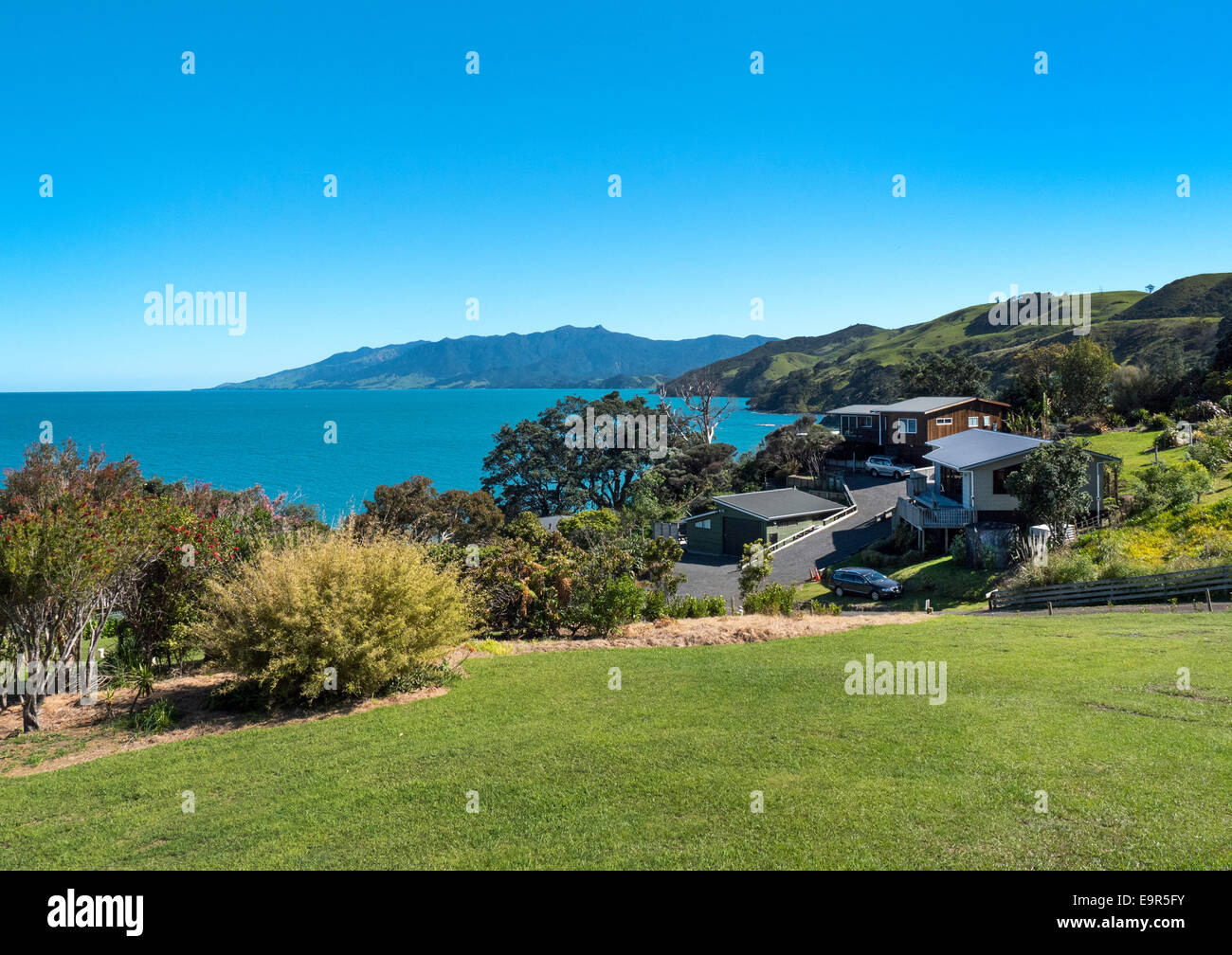 Case vacanza, Waitete Bay, Coromandel, Nuova Zelanda, Penisola di Coromandel Foto Stock
