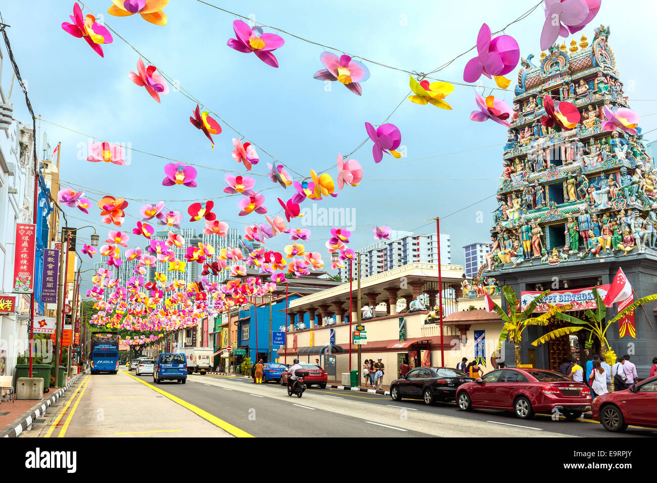 South Bridge Road vicino a Sri Mariamman o Dea Madre tempio indù più antico luogo di culto, Chinatown, Singapore Foto Stock