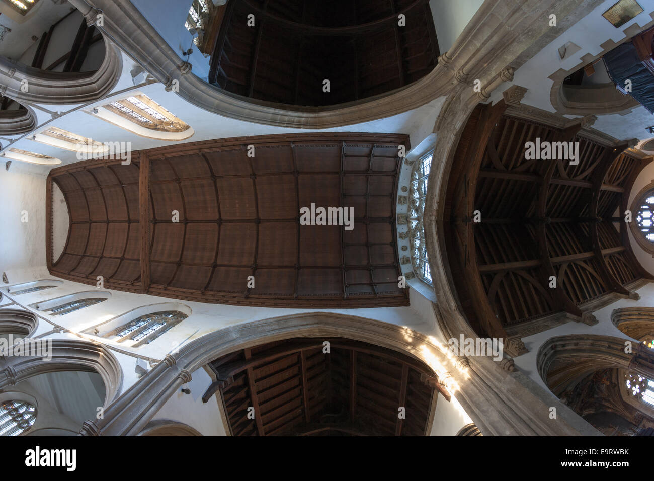 All'interno della Chiesa a Corsham, chancel arch e il soffitto, a Corsham, Wiltshire Foto Stock