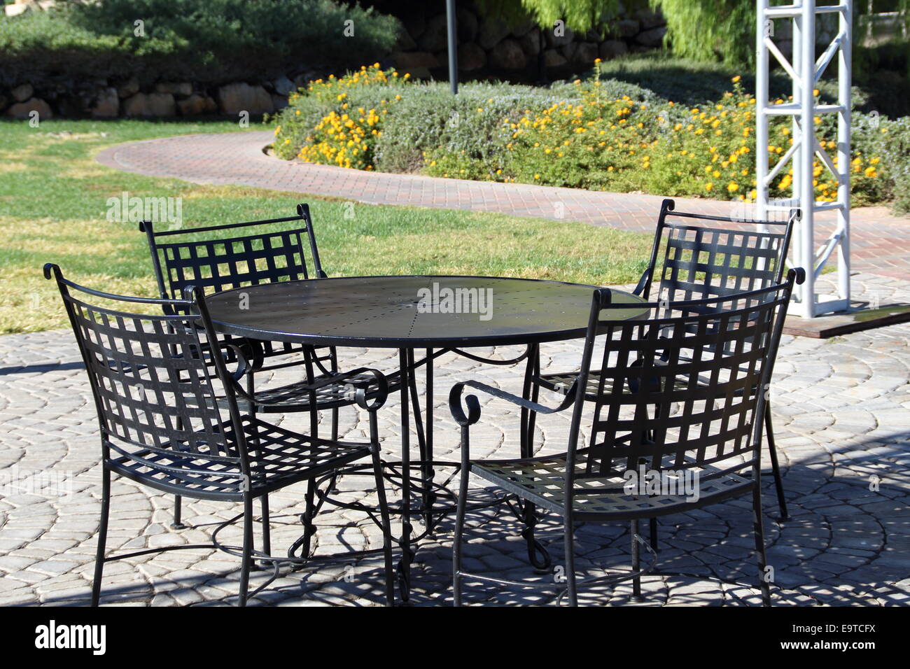 Tavolo e sedie Foto Stock