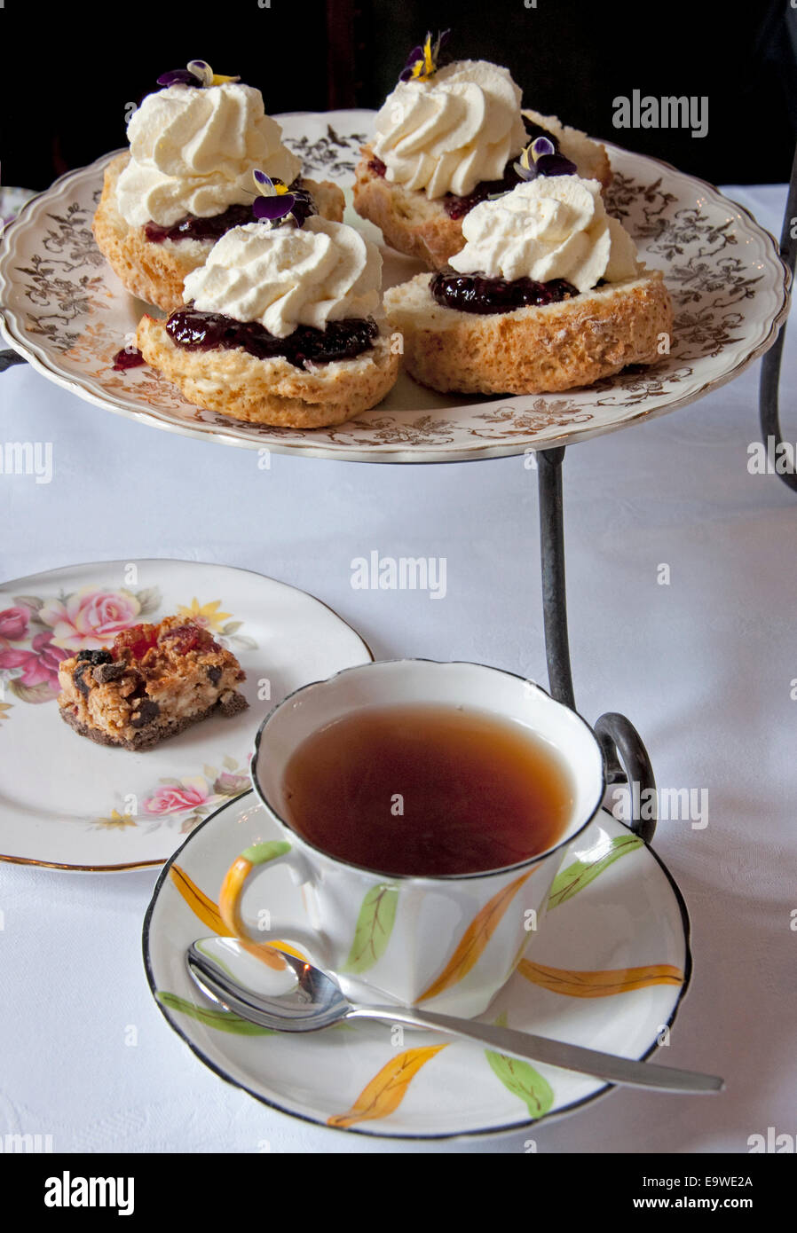 Nuova Zelanda tè e scones al Castello Larnach, Dunedin, Otago. Foto Stock
