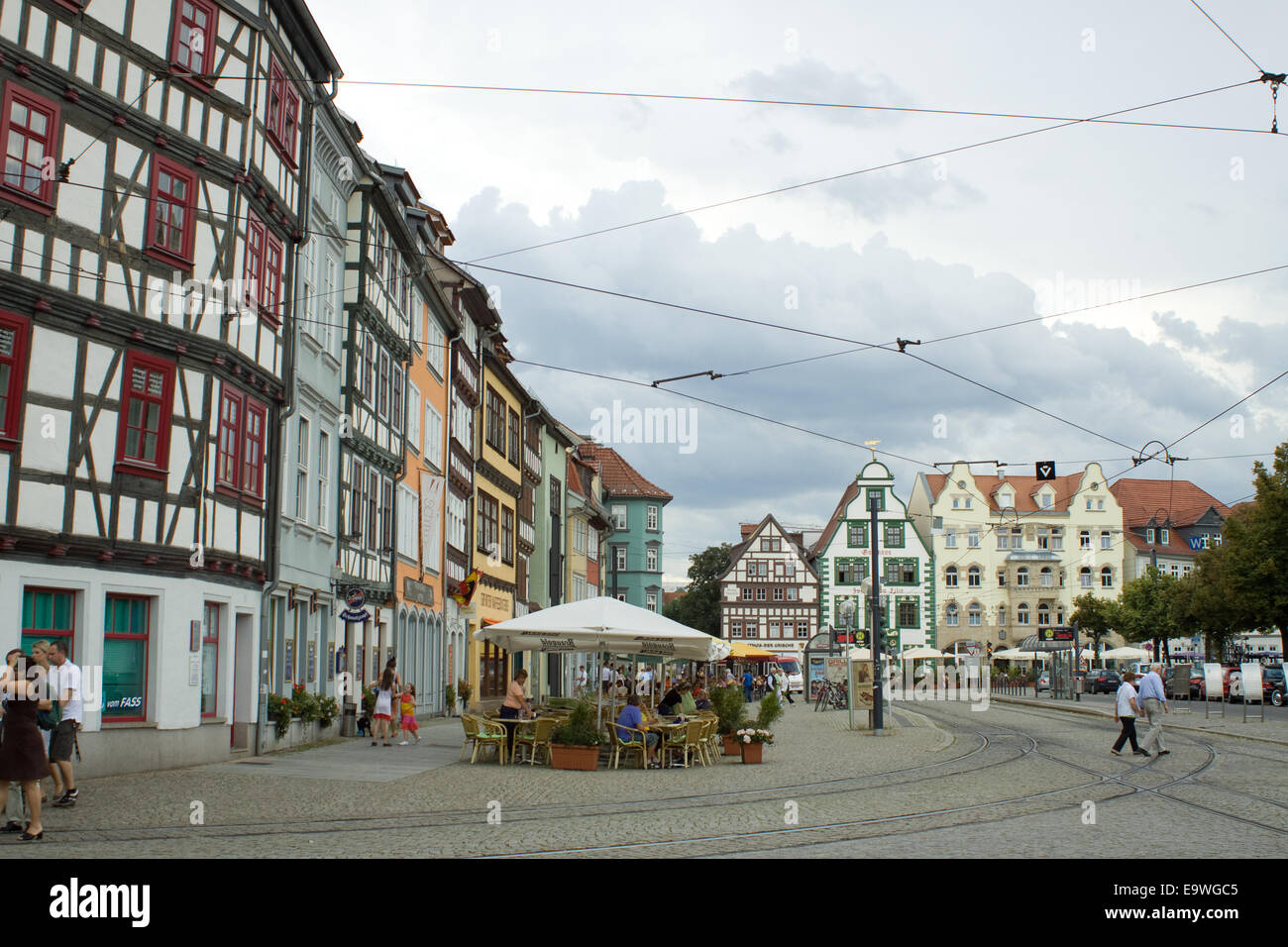 Vista laterale della piazza della cattedrale di Erfurt Foto Stock
