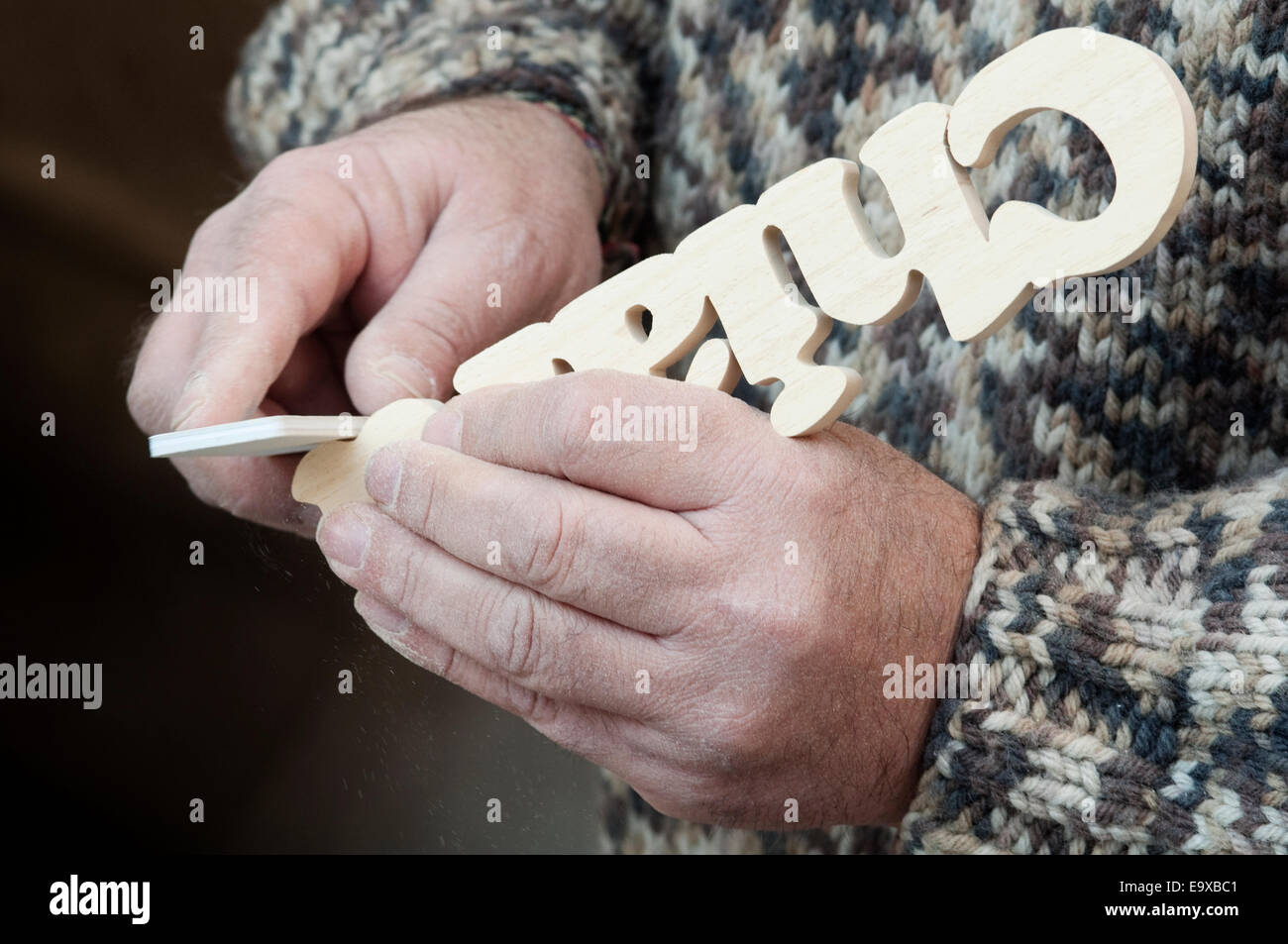 L'Italia, Lombardia, artigiano al lavoro Foto Stock