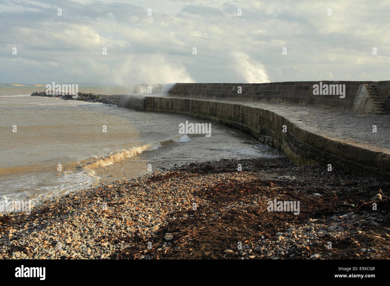 Vista autunnale di Cobb, Lyme Regis Harbour, Dorset, England, Regno Unito Foto Stock