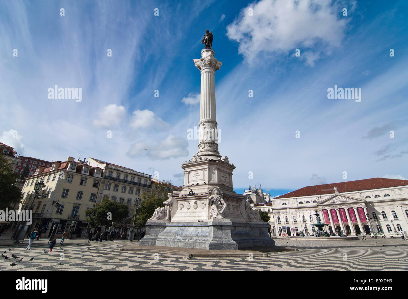 Vista orizzontale della piazza Rossio a Lisbona. Foto Stock