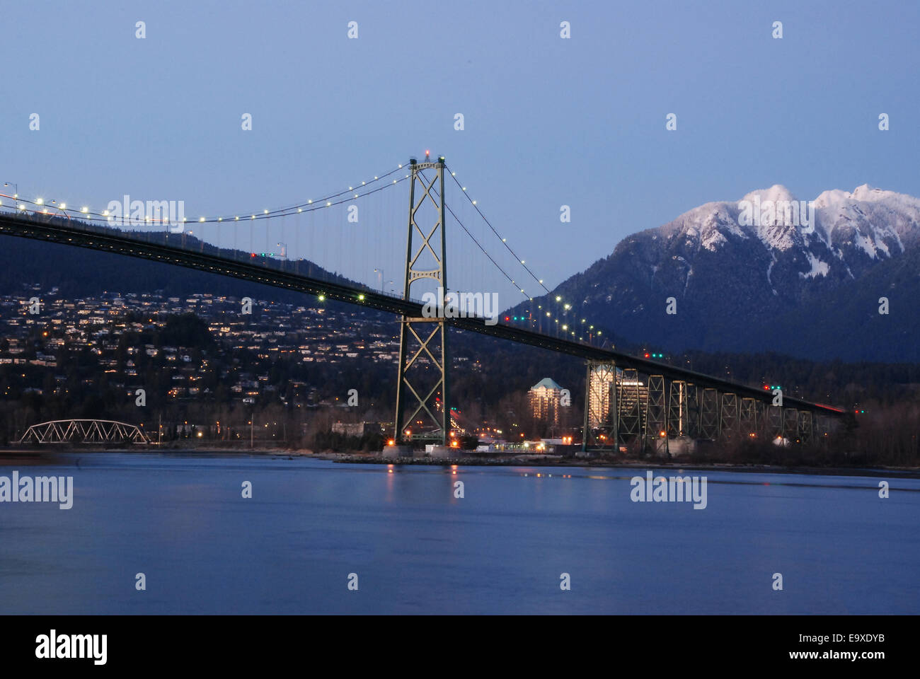 Scena notturna del centro cittadino di Vancouver a Stanley Park Foto Stock