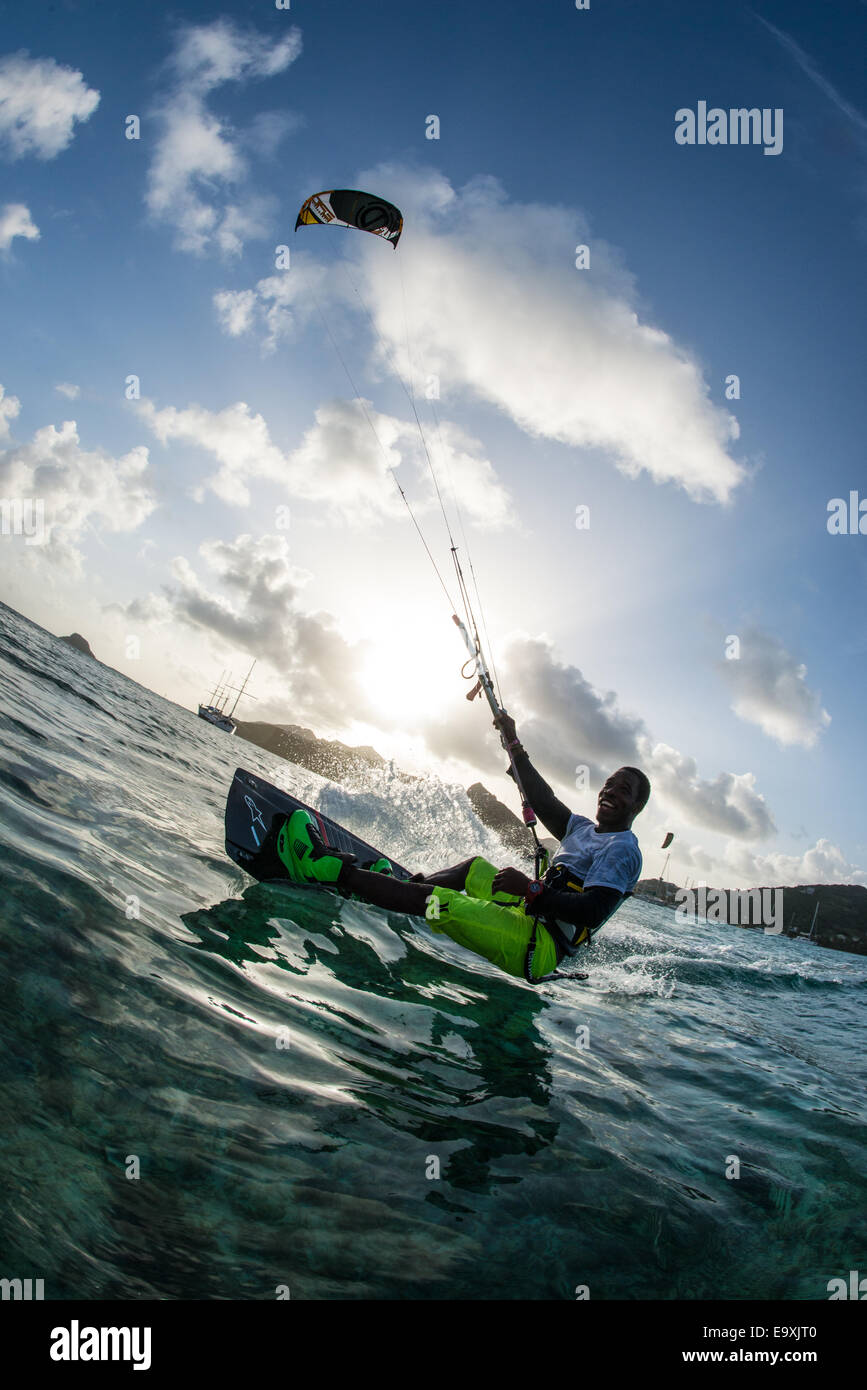 Kitesurf nei Caraibi Foto stock - Alamy