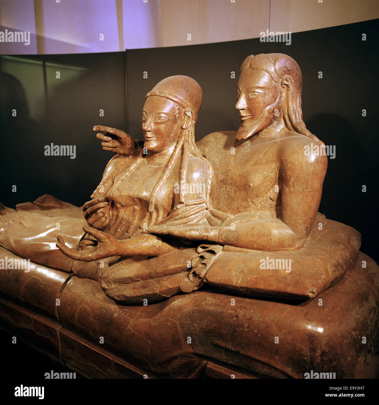 Roma. L'Italia. Sarcofago degli sposi Villa Giulia aka Museo Nazionale di Villa Giulia. Fine vi C BC. Foto Stock