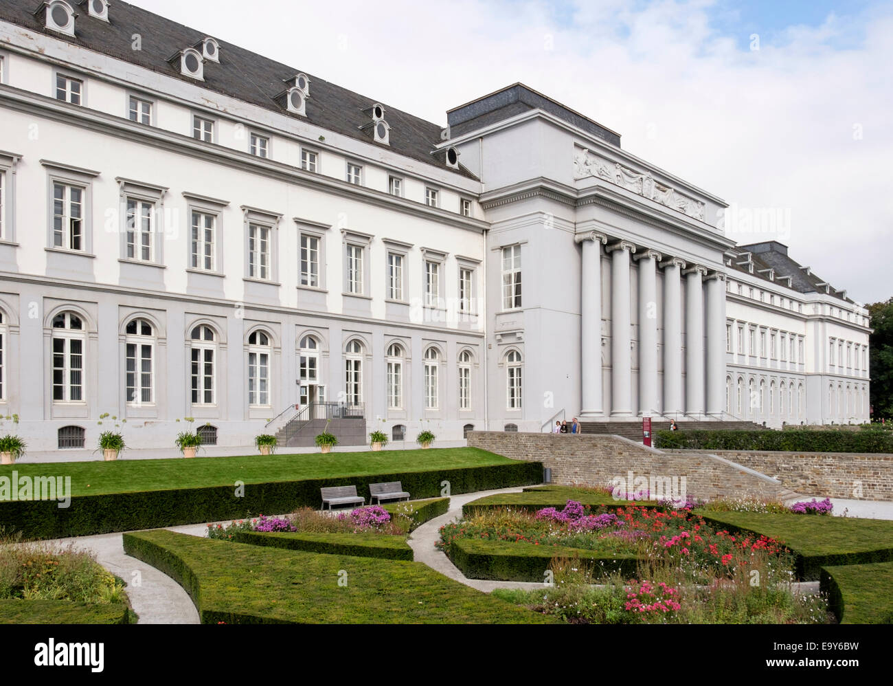 Xviii secolo Kurfürstliches Schloss o elettorale al palazzo e ai giardini di Coblenza, Renania-Palatinato, Germania, Europa Foto Stock