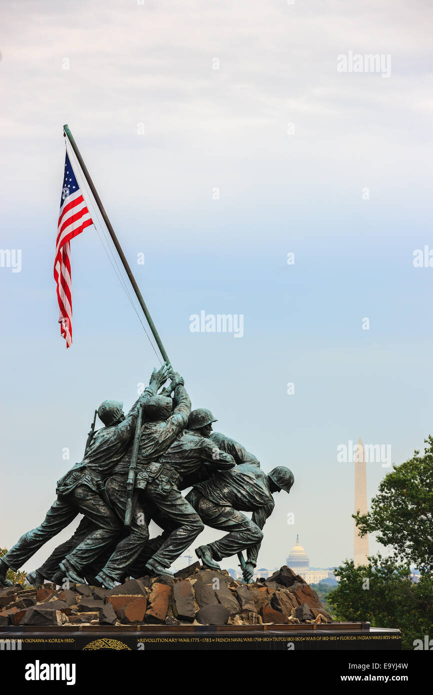 US Marine Corps War Memorial, noto anche come il Memorial Iwo-Jima ad Arlington, Virginia, Stati Uniti d'America. Foto Stock