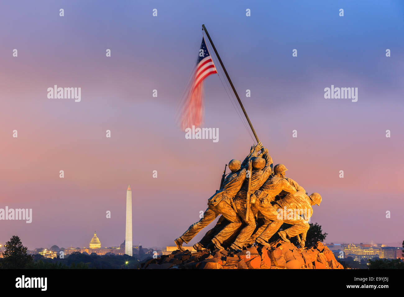 US Marine Corps War Memorial, noto anche come il Memorial Iwo-Jima ad Arlington, Virginia, Stati Uniti d'America. Foto Stock