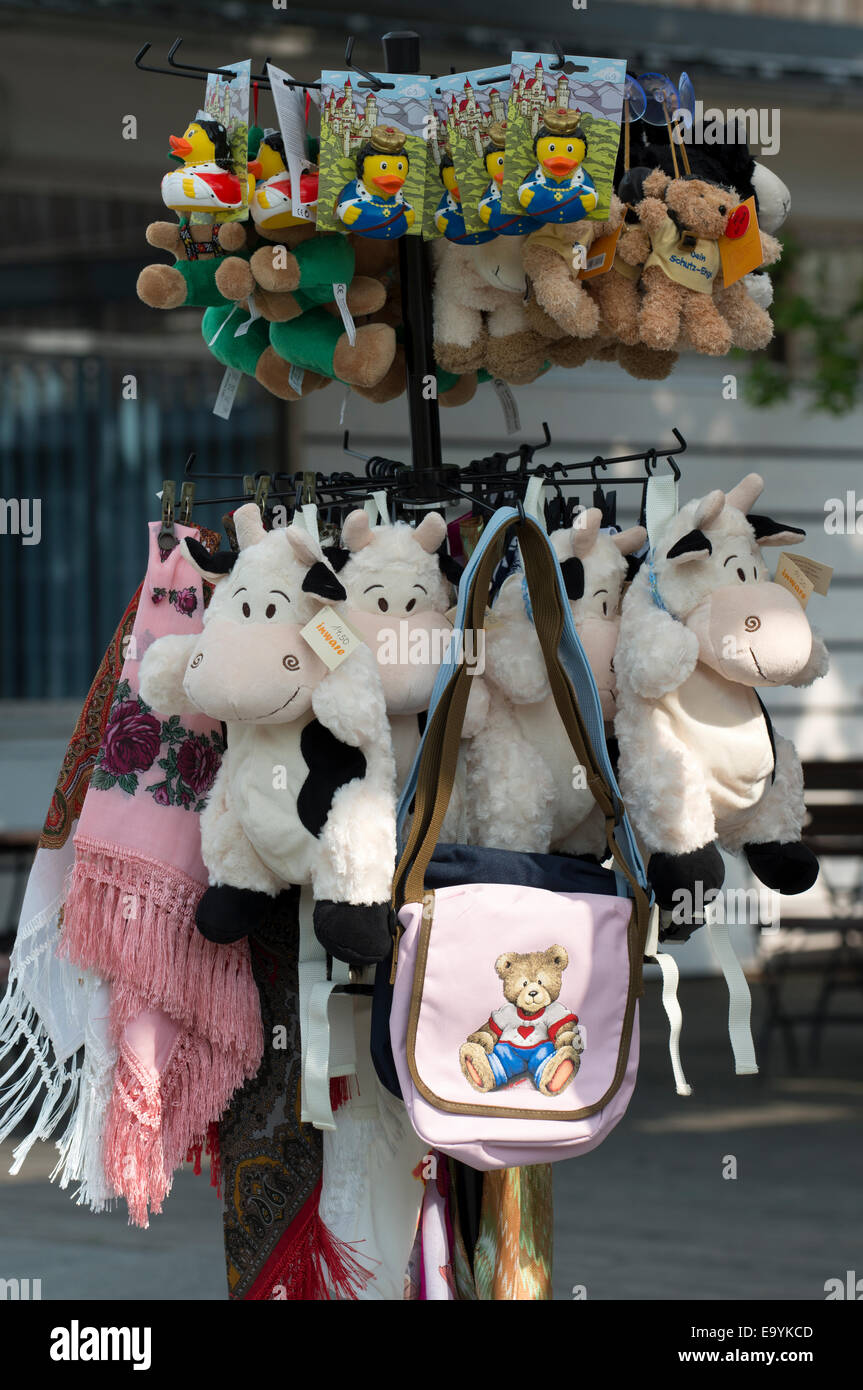 Peluche per la vendita, Chiemsee, Baviera, Germania. Foto Stock