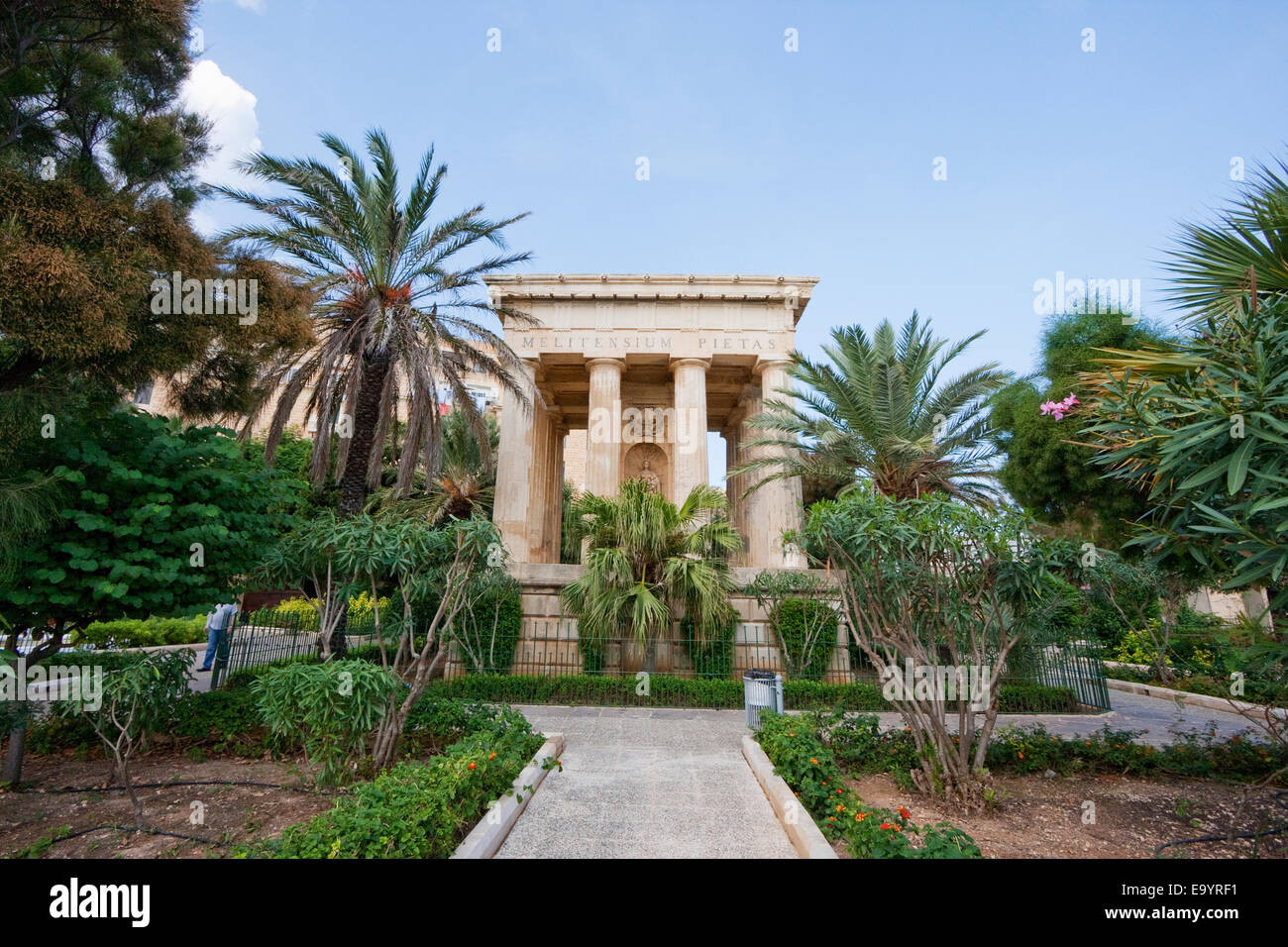 Monumento a Sir Alexander Ball in Lower Barrakka Gardens, Valletta, Malta Foto Stock