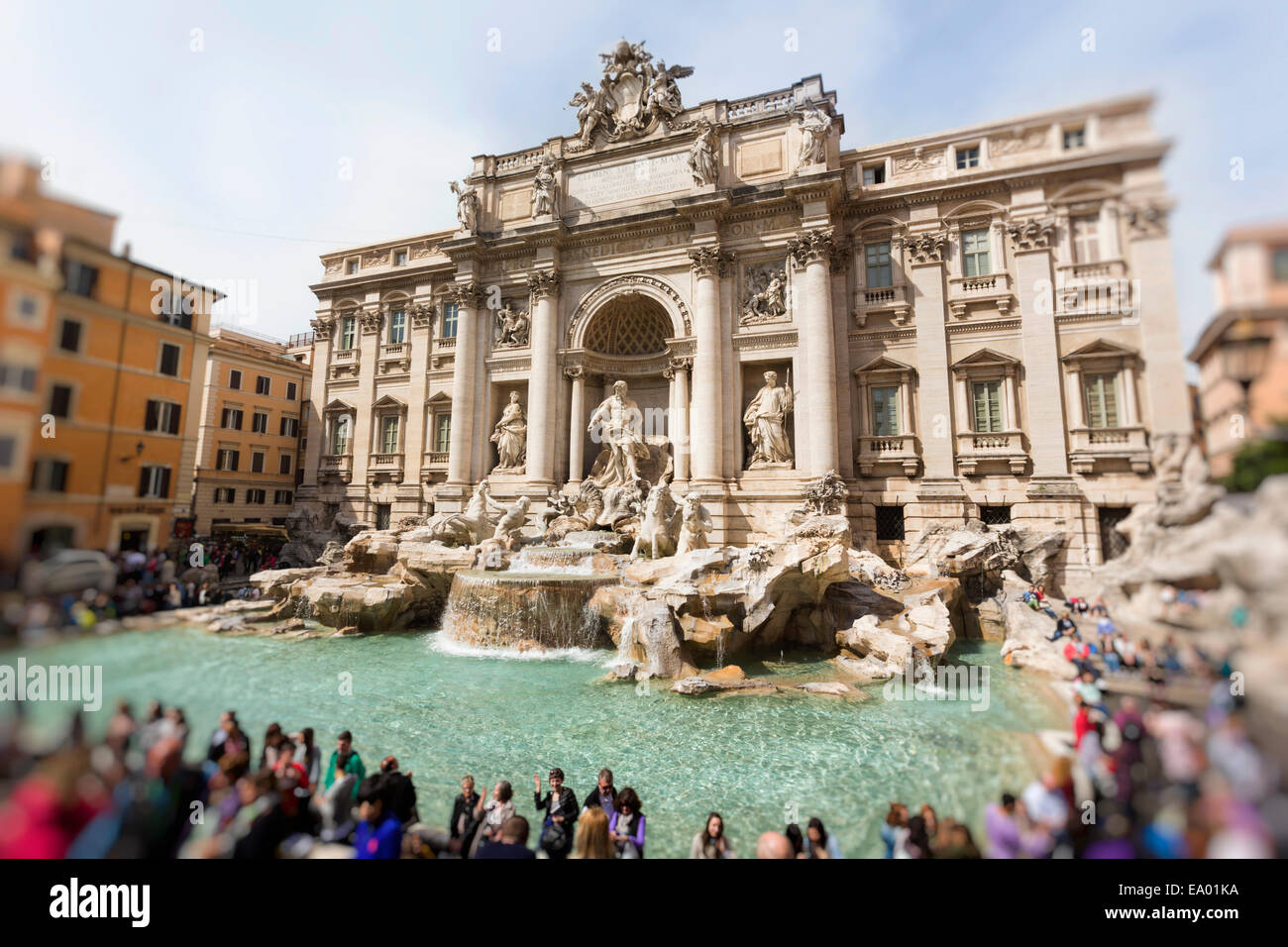 Roma, Italia. Il XVIII secolo in stile barocco Fontana di Trevi progettata da Nicola Salvi. Foto Stock