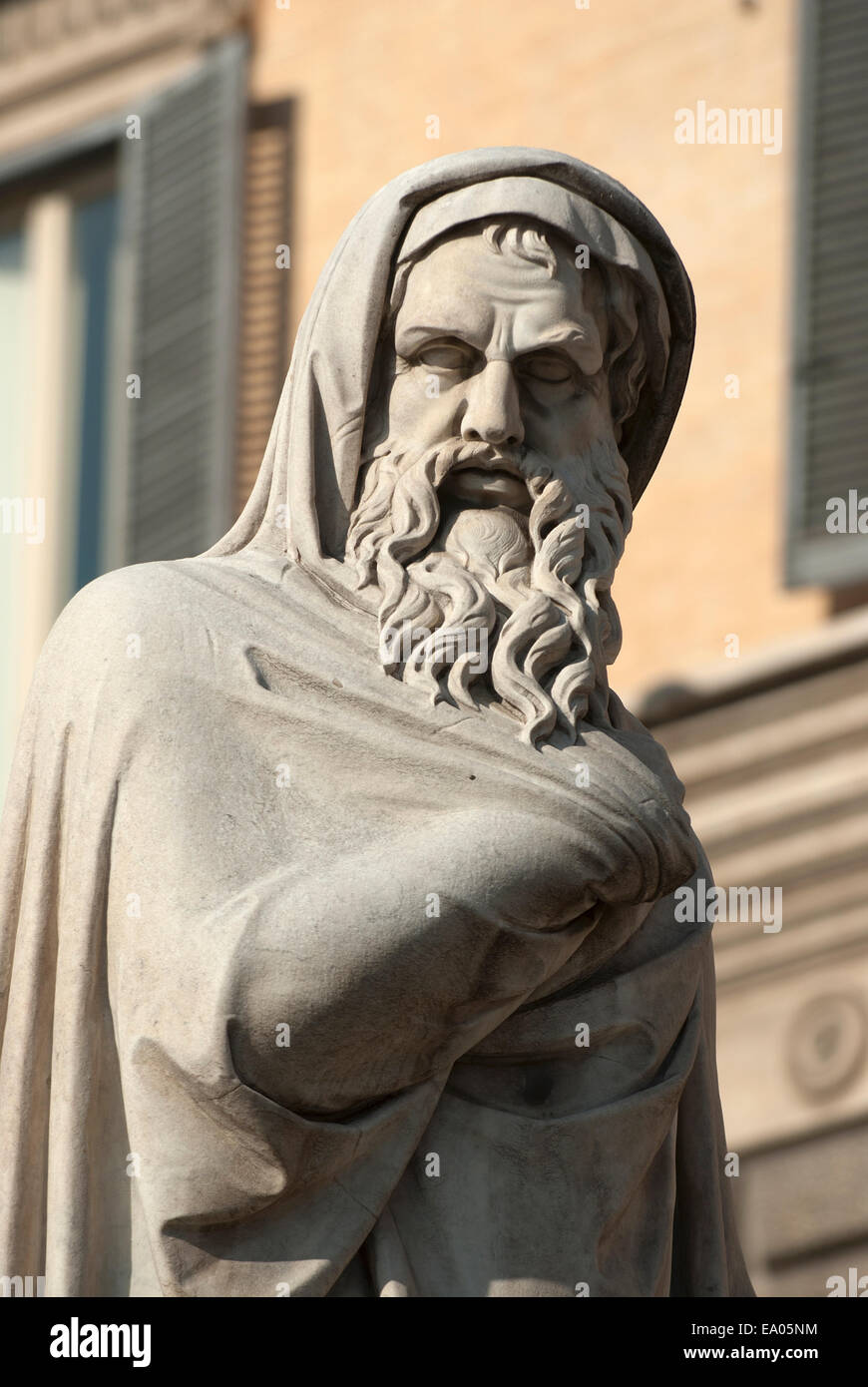 Dettaglio dell'allegorica statua in marmo (inverno) in Piazza del Popolo, Roma, Italia Foto Stock