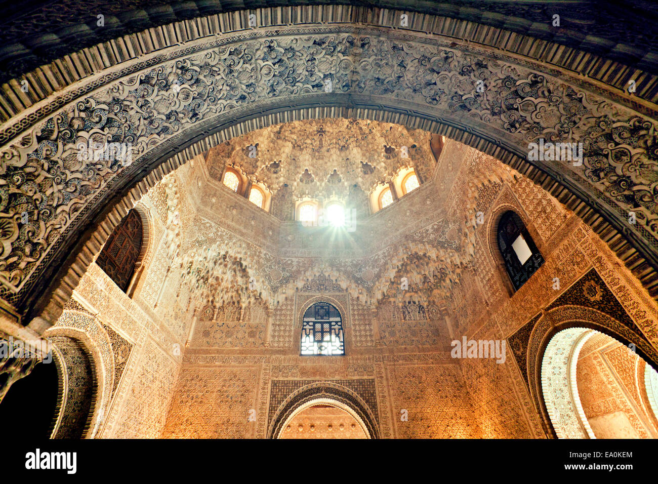 L' Alhambra Palace, Sala de Dos Hermanas, Palacio de Los Leones, Granada, Andalusia, Spagna Foto Stock