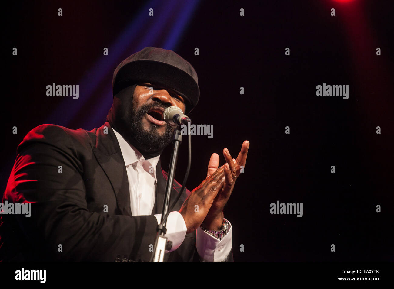 Gregory Porter jazz americano cantautore esibirsi sul palco al diciottesimo Jazz Fest di Sarajevo. Foto Stock