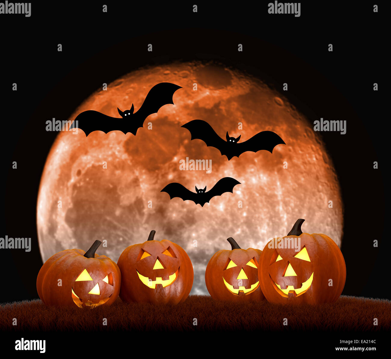 Un spooky Scary Halloween blu scena di sfondo con la luna piena, zucche e pipistrelli Foto Stock