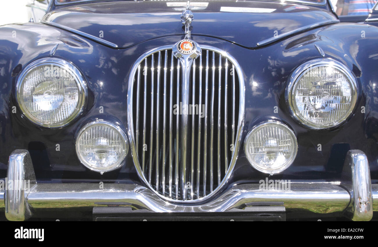 Closeup Jaguar Mk2 2,4 litro a White Waltham retrò Festival 2014 Foto Stock