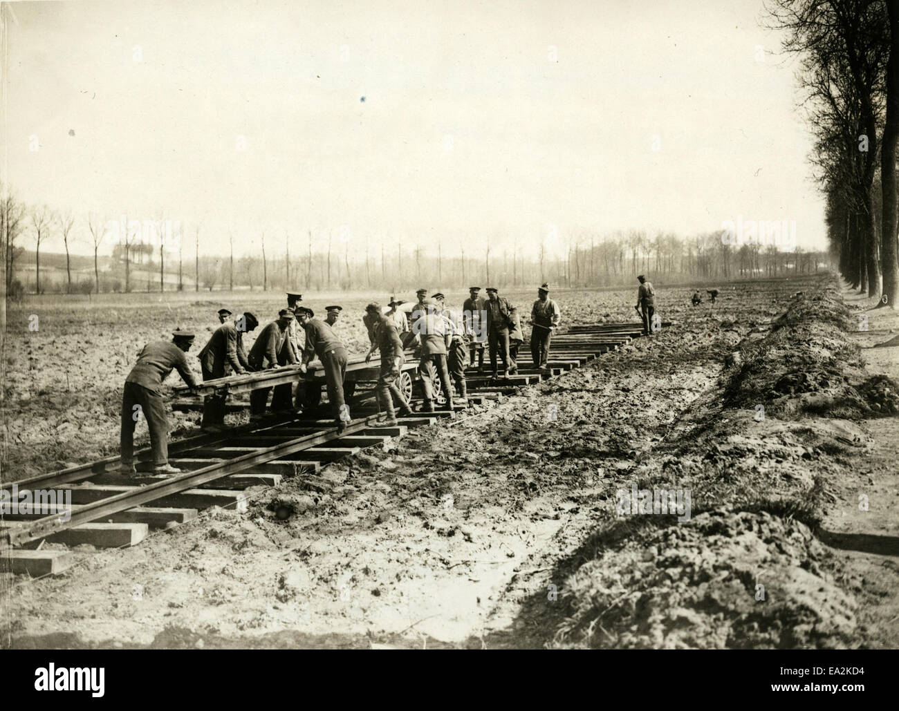 Gazzetta fotografia scattata sul British fronte occidentale in Francia : la grande offensiva tedesca la strada per la vittoria Foto Stock