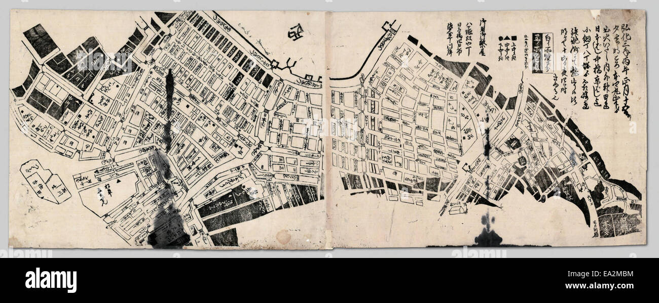 Questa mappa storica mostra l'area di Edo (la moderna Tokyo) che è stata devastata da un grande incendio il quindicesimo giorno del primo mese dell'anno Koka 3, evidenziando la distruzione e le aree colpite. Foto Stock