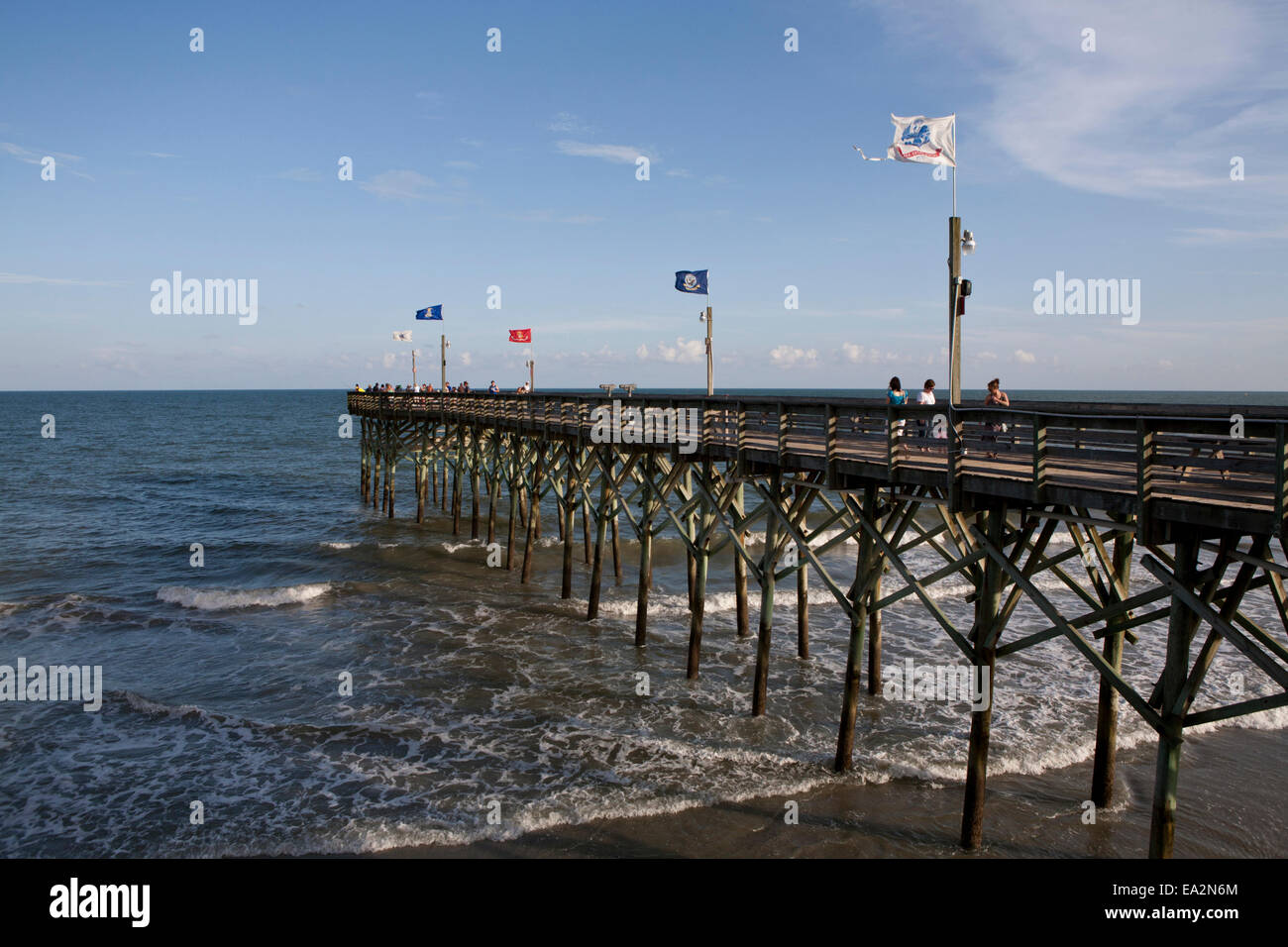 La pesca del molo nel centro cittadino di Myrtle Beach, Carolina del Sud Foto Stock