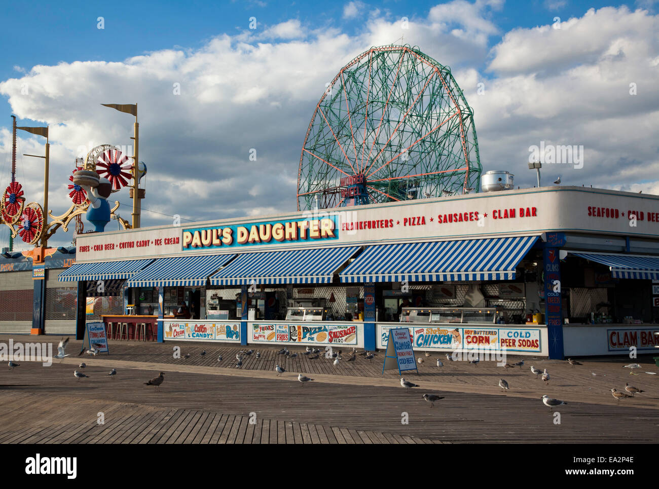 Ristorante, Boardwalk, Coney Island, Brooklyn, New York, Stati Uniti d'America Foto Stock